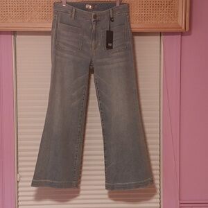KUT from the Kloth MEG high-rise wide leg with patch pkts. Marked size 10